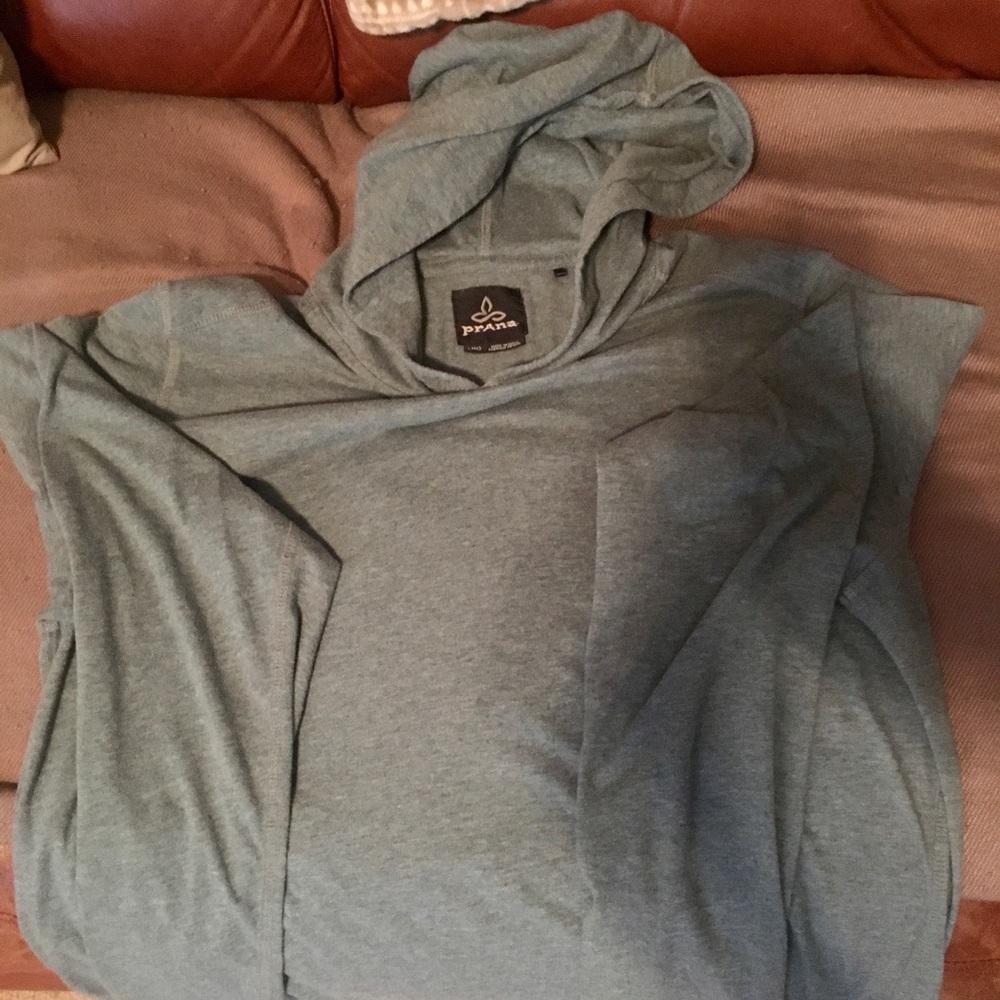 Prana pullover hooded shirt, aqua color
